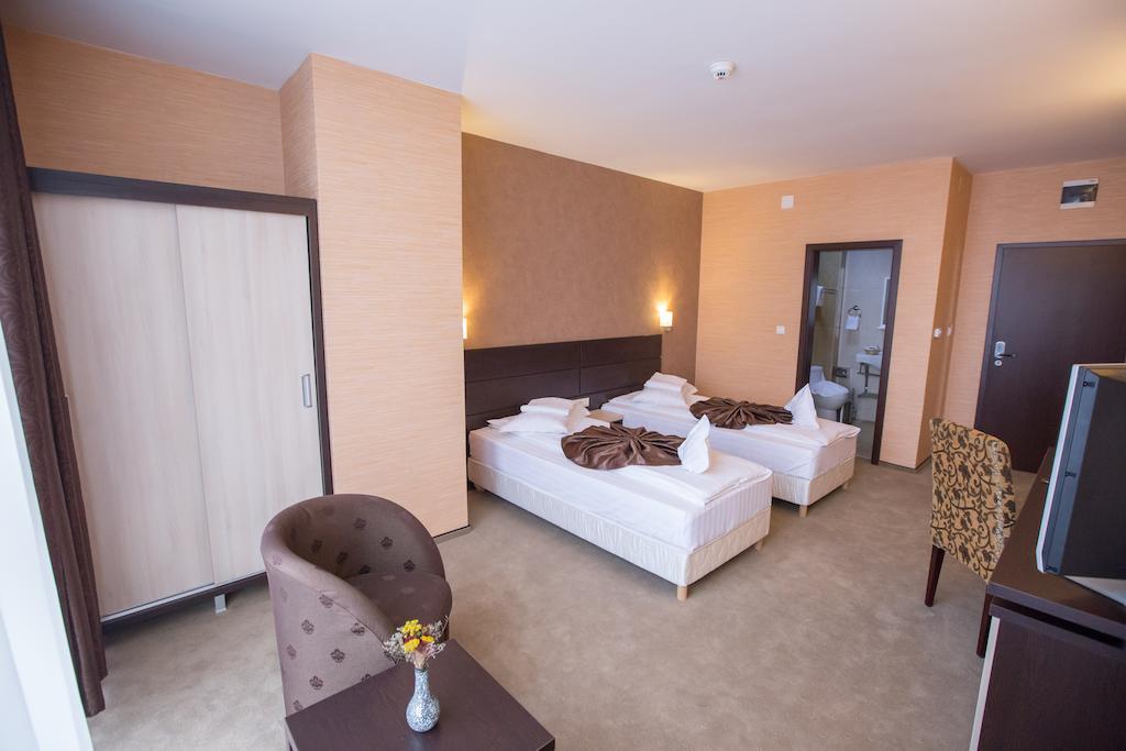 Hotel Meliss Craiova Room photo